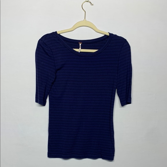 Free People Top - Picture 1 of 6